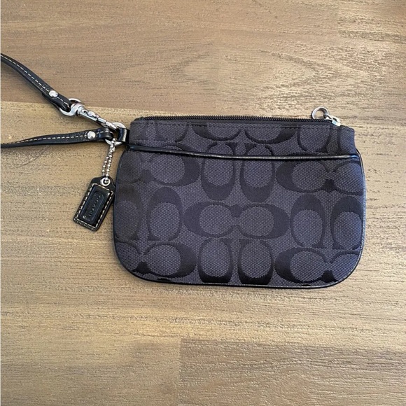 Coach Signature Little Wristlets Black With Hang Tag - Picture 4 of 10